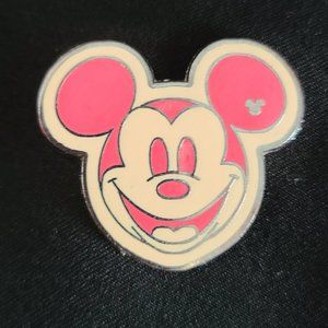 Disney Hidden Mickey Pin 1 of 5!